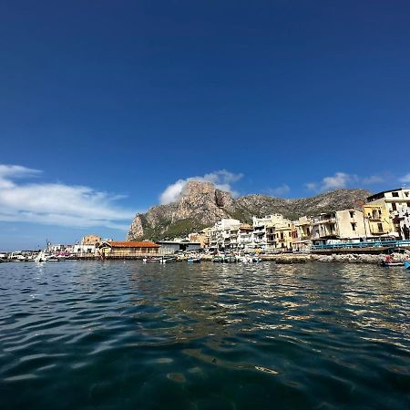 Casa Vacanze La Rocca 2 Leilighet Palermo Eksteriør bilde