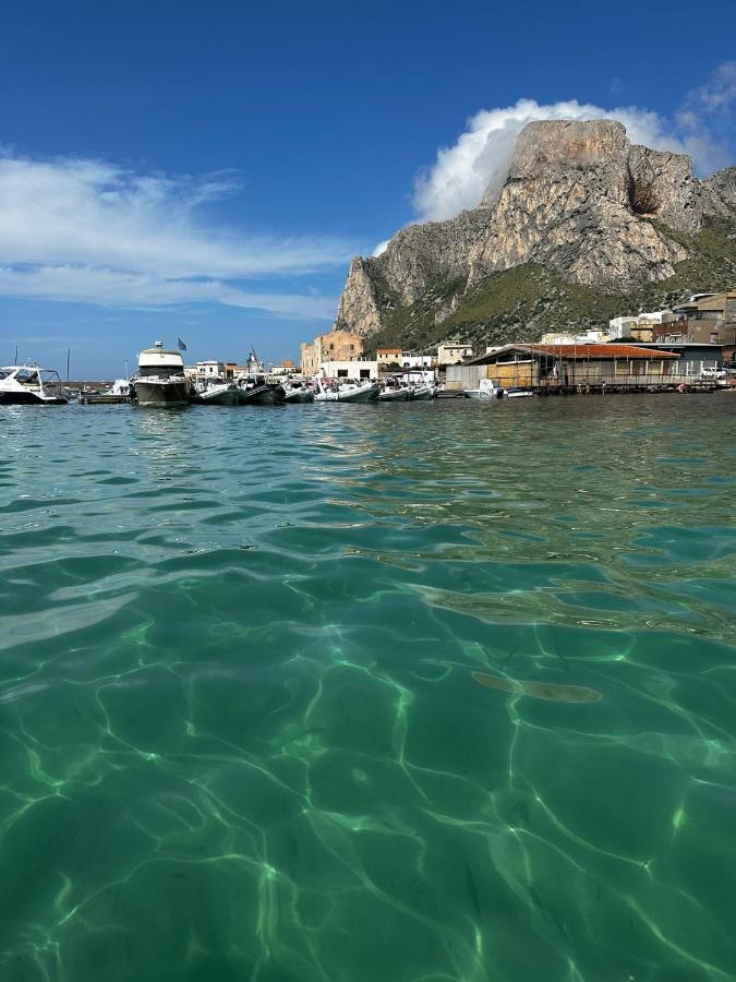 Casa Vacanze La Rocca 2 Leilighet Palermo Eksteriør bilde